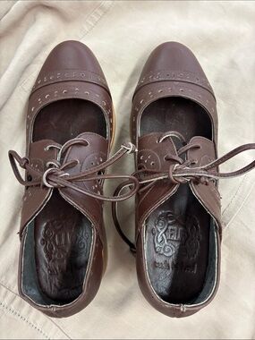 ELF Brown Leather Lace-Up Women's Oxfords